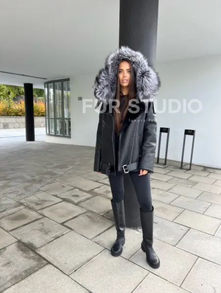Дубленка - косуха с капюшоном из меха чернобурой лисы - фото 9