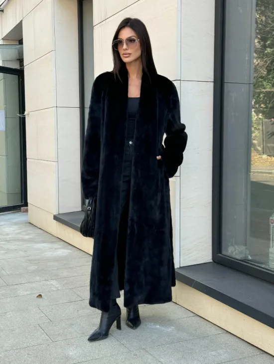 Шуба халат из аукционного меха норки, V-образный воротник с поясом - фото 9