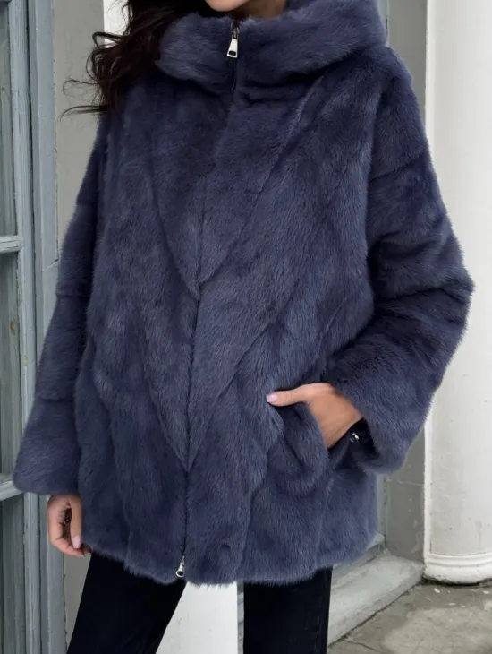 Меховая курточка - бомбер из аукционной норки с капюшоном - фото 3