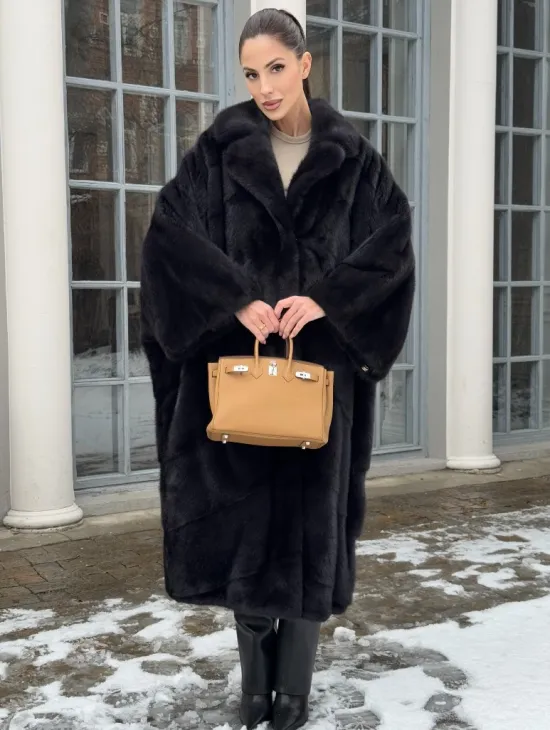 Шуба норковая оверсайз в стиле 