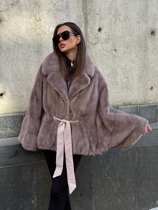 Автоледи из норки под пояс, фасон 