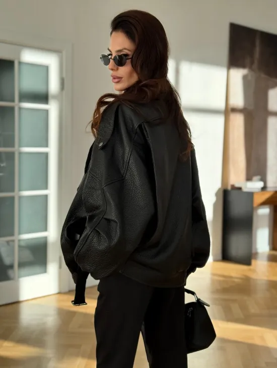 Черная кожаная куртка - фото 2