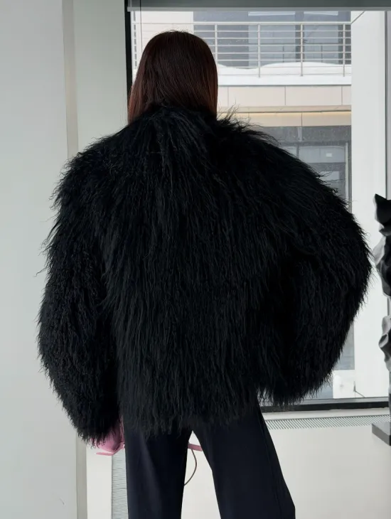 Полушубок черный из ламы - фото 9