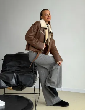 Короткая косуха-дубленка из овчины - фото 6