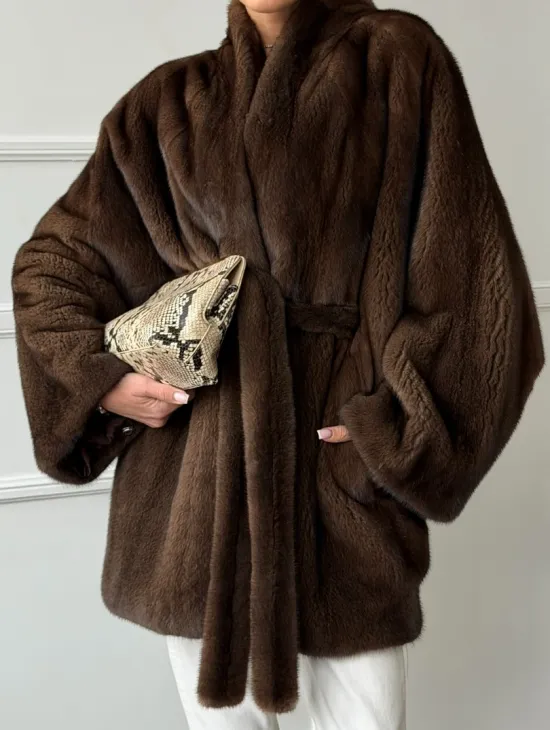 Норковый полушубок с меховым поясом - Летучая мышь - фото 3