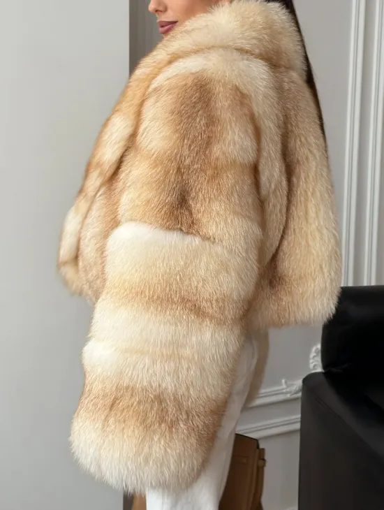 Полушубок-кроп с шалевым воротником из меха песца - фото 3