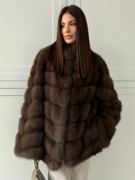 Женская шуба из меха куницы - фото 6