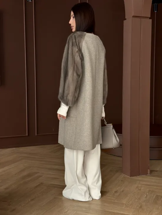 Женское пальто с меховыми рукавами из норки - фото 7