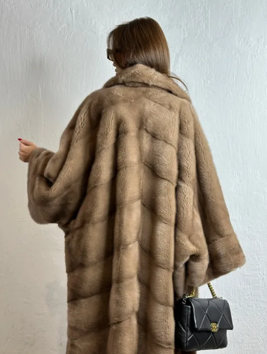 Роскошное манто из аукционной норки - цвет пастель - фото 1