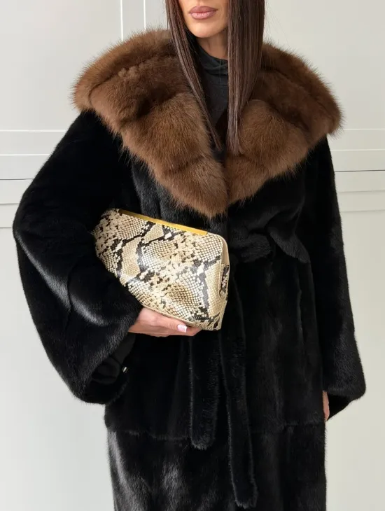 Норковая шуба фасон баллон с капюшоном куница - фото 2