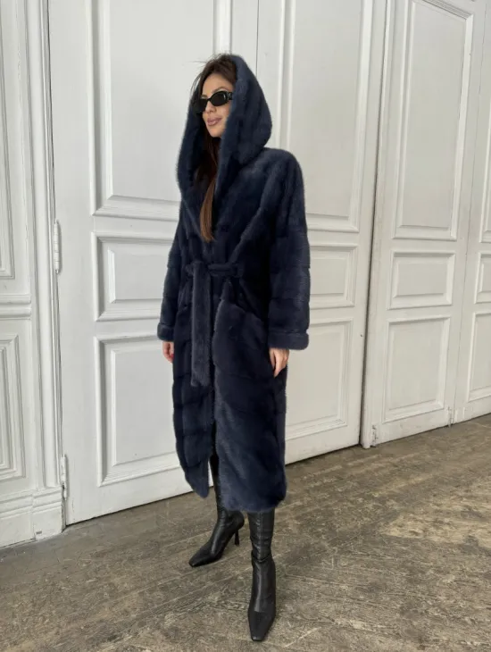 Норковая шуба с капюшоном под пояс - цвет темно-синий - фото 8