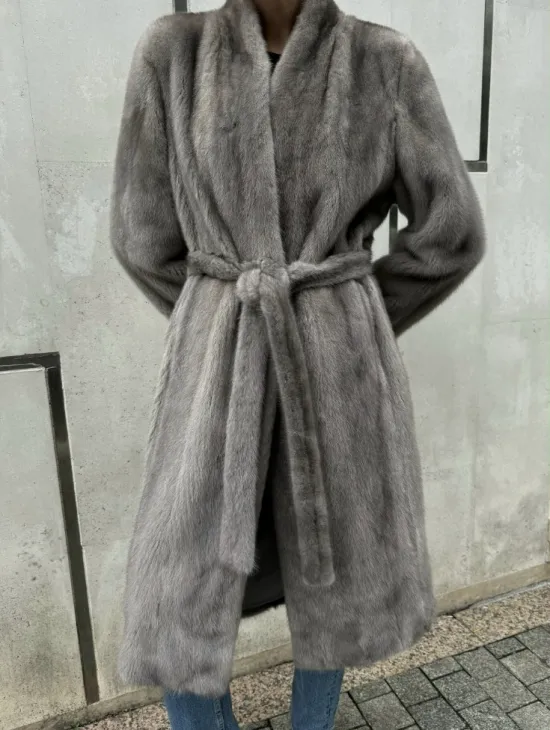 Стильная шуба из скандинавской норки - фото 2